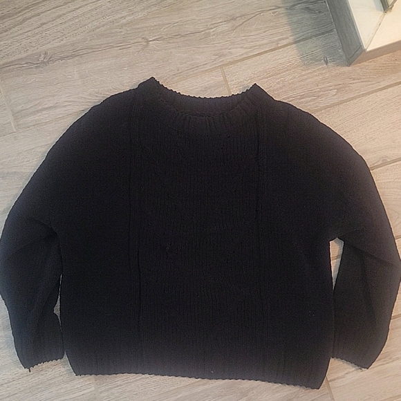 Oversized cable knit sweater, black size medium EUC - Picture 1 of 3